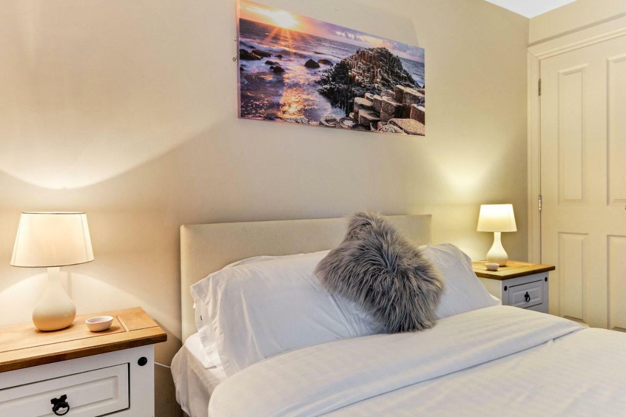 The Ship'S Key Aparthotel Londonderry Exterior photo