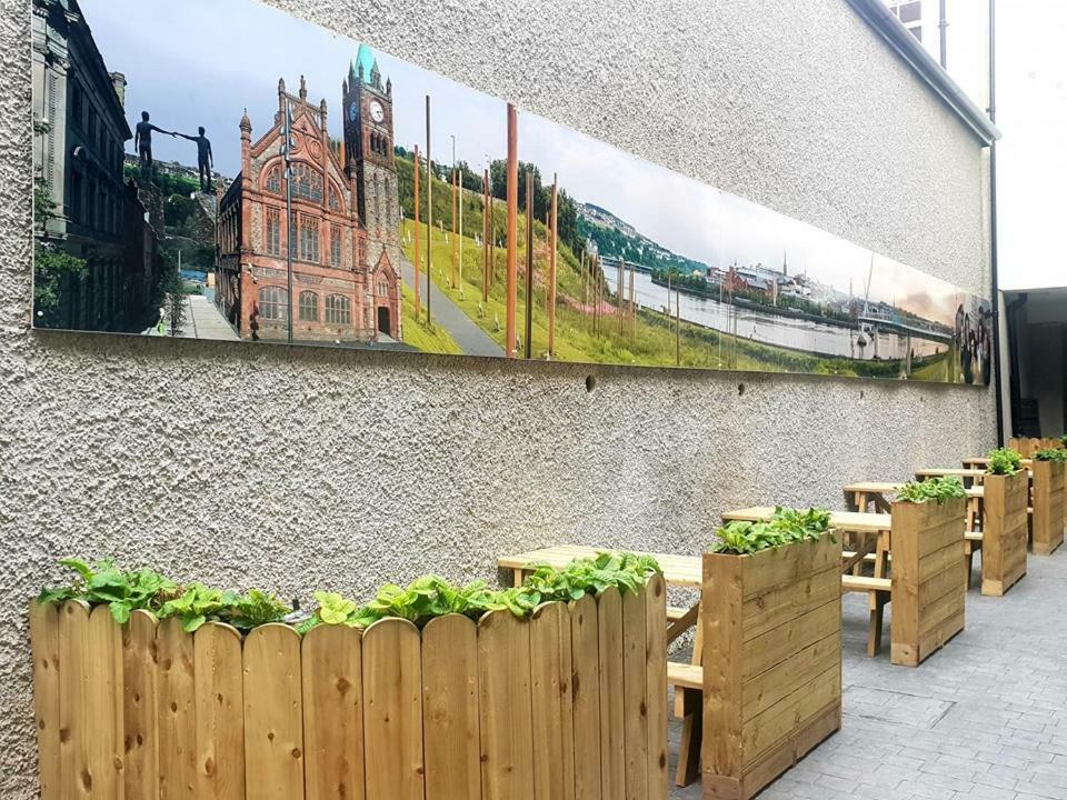 The Ship'S Key Aparthotel Londonderry Exterior photo